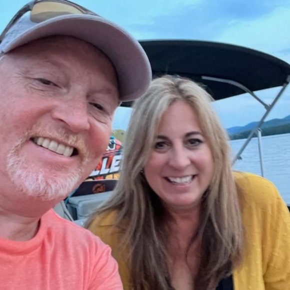 Meet your Posher, Andrea - Picture 1 of 1